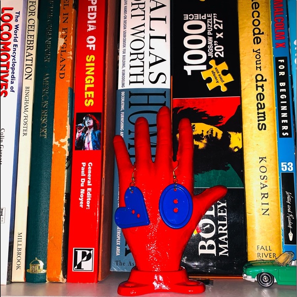 RETRO COLORFUL SHAPES Button Earrings (BLUE) - Picture 3 of 8